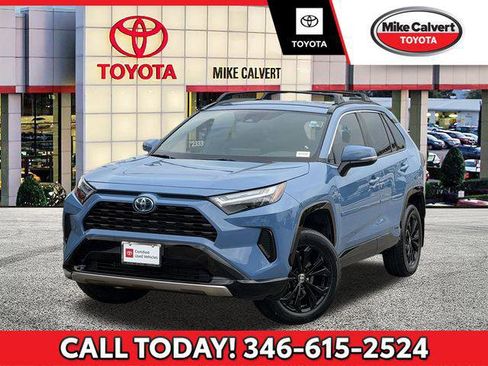 Certified 2024 Toyota RAV4 SE AWD/4WD image 1