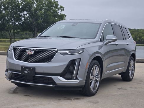 New 2025 Cadillac XT6 Premium Luxury w/ Technology Package image 2