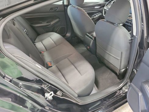 Used 2024 Nissan Altima 2.5 SV image 23