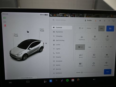 Used 2021 Tesla Model Y Long Range AWD/4WD image 11