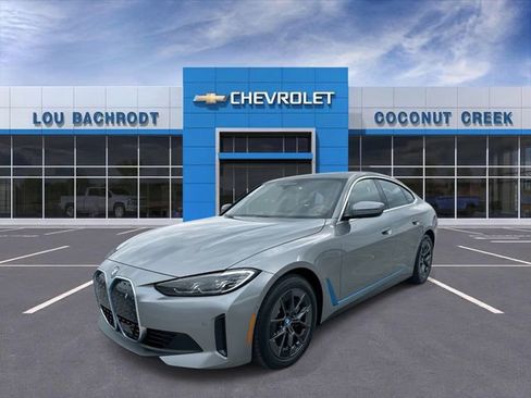 Used 2024 BMW i4 eDrive40 image 4