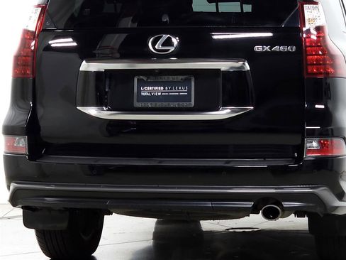 Certified 2022 Lexus GX 460 Luxury w/ Sport Design Package image 10