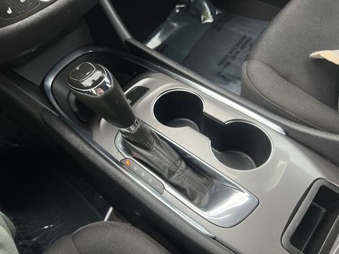 Used 2019 Chevrolet Malibu LT image 23