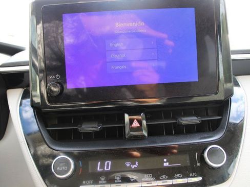 Used 2023 Toyota Corolla LE FWD image 19