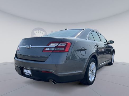 Used 2015 Ford Taurus SE FWD image 7