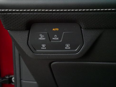 Certified 2024 Volkswagen Atlas SEL AWD/4WD image 27