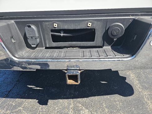 Used 2018 GMC Sierra 1500 SLT w/ All Terrain Package AWD/4WD image 21