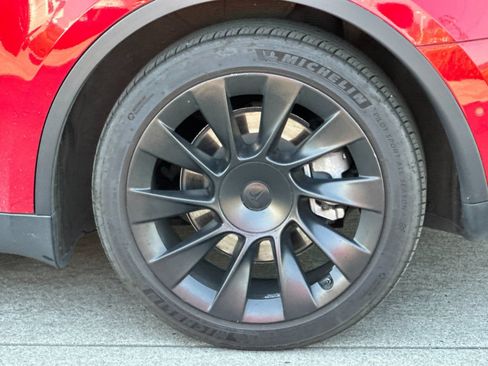 Used 2020 Tesla Model Y Long Range AWD/4WD image 23