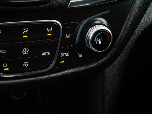 Used 2023 Chevrolet Equinox LT image 28