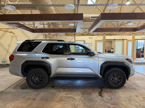 Used 2025 Toyota 4Runner SR5 image 3