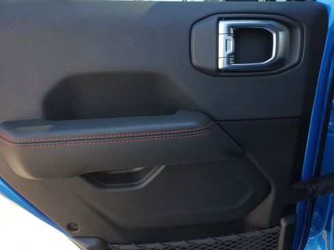 New 2026 Jeep Wrangler Unlimited Rubicon AWD/4WD image 15