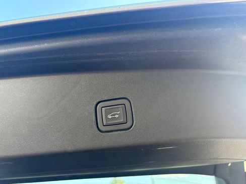 Used 2024 Cadillac Lyriq Sport AWD/4WD image 23