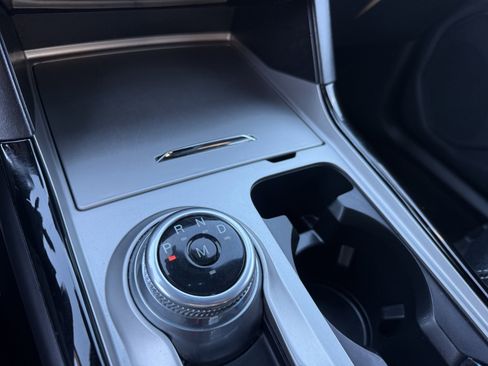 Used 2022 Ford Explorer ST image 9