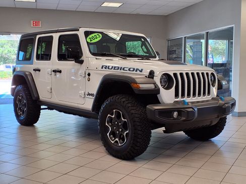 Used 2023 Jeep Wrangler Unlimited Rubicon 4xe AWD/4WD image 6