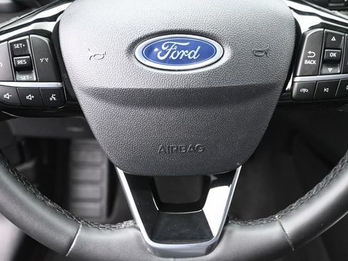 Used 2023 Ford Escape Active AWD/4WD image 17