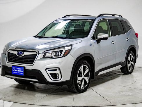 Used 2019 Subaru Forester Touring image 2