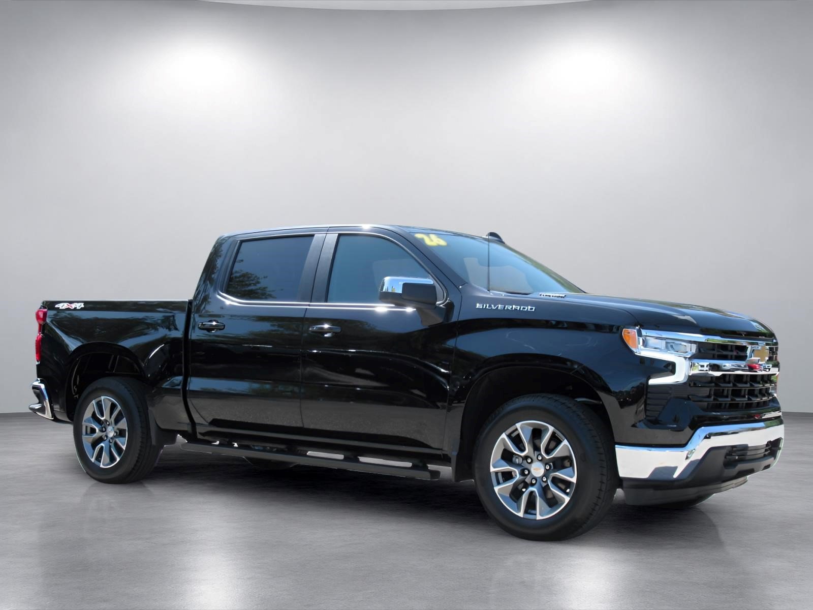 Used 2026 Chevrolet Silverado 1500 LT AWD/4WD image 1