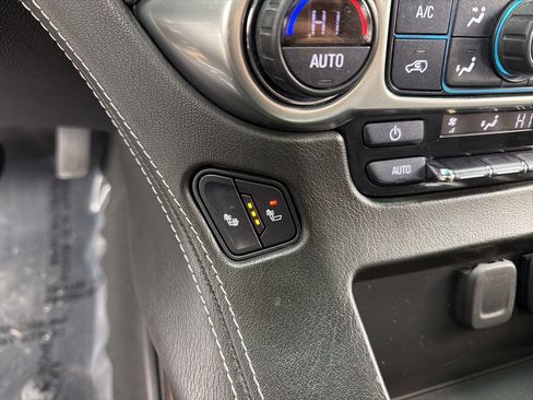 Used 2019 Chevrolet Tahoe LT image 19