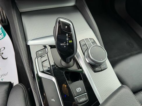 Used 2020 BMW 530i xDrive w/ M Sport Package image 20
