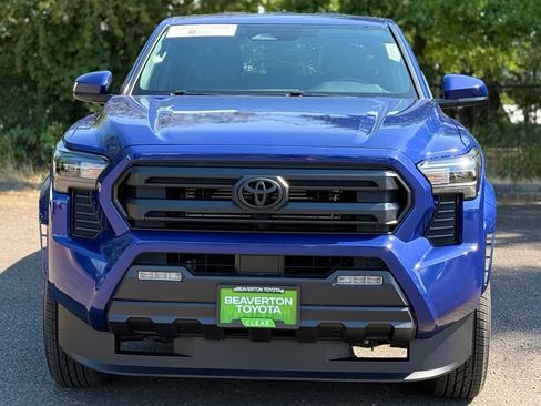 Certified 2024 Toyota Tacoma SR5 AWD/4WD image 8