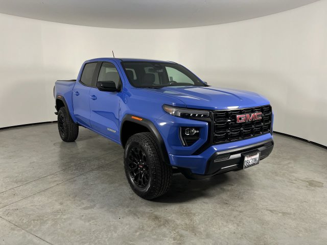 Used 2026 GMC Canyon Elevation RWD image 2
