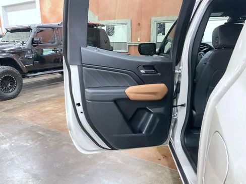New 2026 GMC Canyon AT4 w/ AT4 Premium Package AWD/4WD image 20