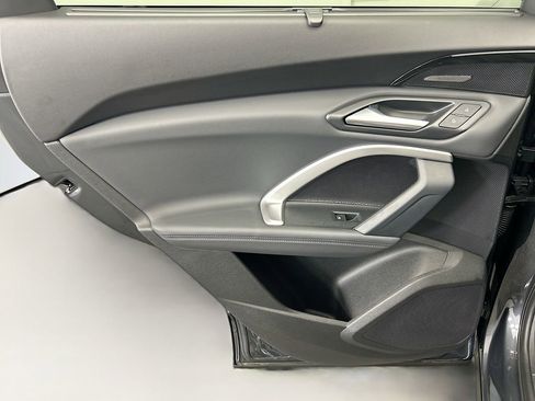 Certified 2025 Audi Q5 2.0T Premium Plus w/ Premium Plus image 25