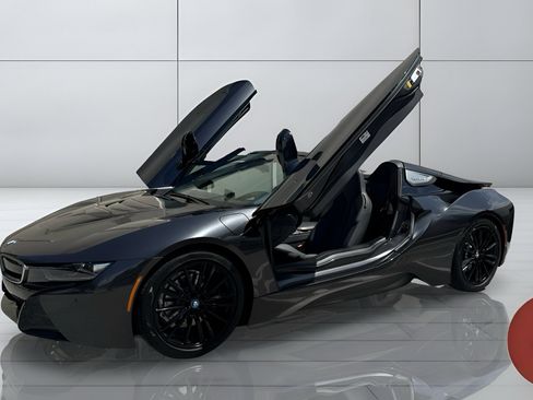 Used 2019 BMW i8 Roadster AWD/4WD image 5