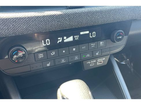 Certified 2026 Subaru Outback Premium AWD/4WD image 28