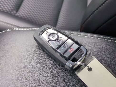 New 2026 Ford Escape SE image 34