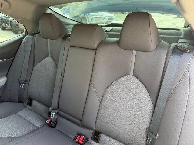 Used 2024 Toyota Camry LE FWD image 27