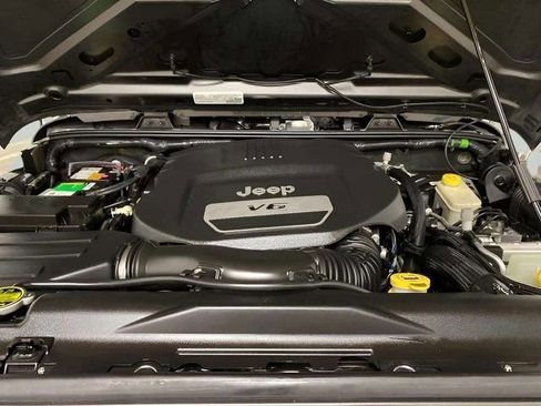 Used 2017 Jeep Wrangler Unlimited Sport w/ Connectivity Group image 27