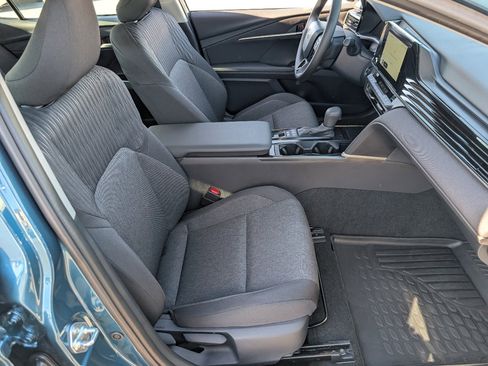 Used 2026 Toyota Camry LE image 8