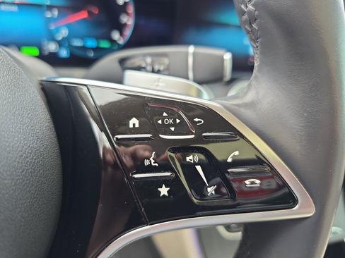 Certified 2022 Mercedes-Benz E 450 E 450 image 18