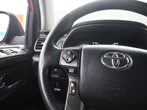 Used 2024 Toyota 4Runner TRD Off-Road Premium image 15