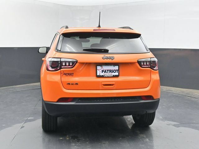 Used 2026 Jeep Compass Latitude AWD/4WD image 28