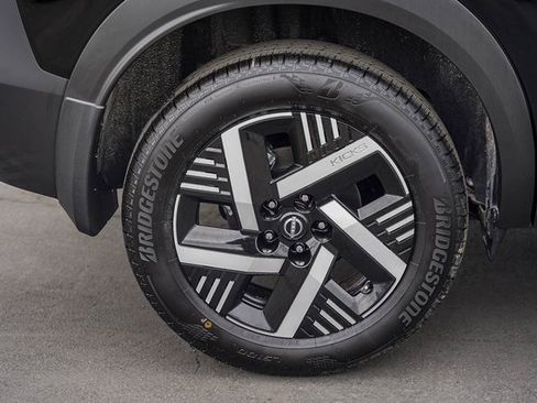 New 2026 Nissan Kicks SV image 9