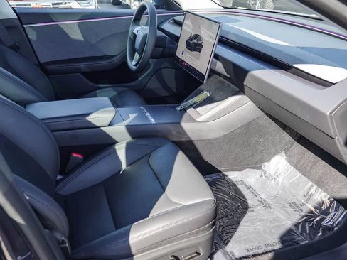 Used 2025 Tesla Model 3 Long Range image 14