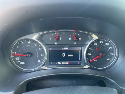 Used 2024 GMC Terrain AT4 w/ Tech Package AWD/4WD image 25