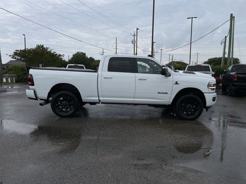 Used 2023 RAM 2500 Laramie AWD/4WD image 10