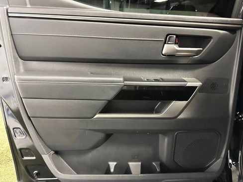 Used 2024 Toyota Tundra Limited image 15