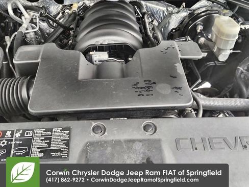 Used 2017 Chevrolet Suburban LT image 36