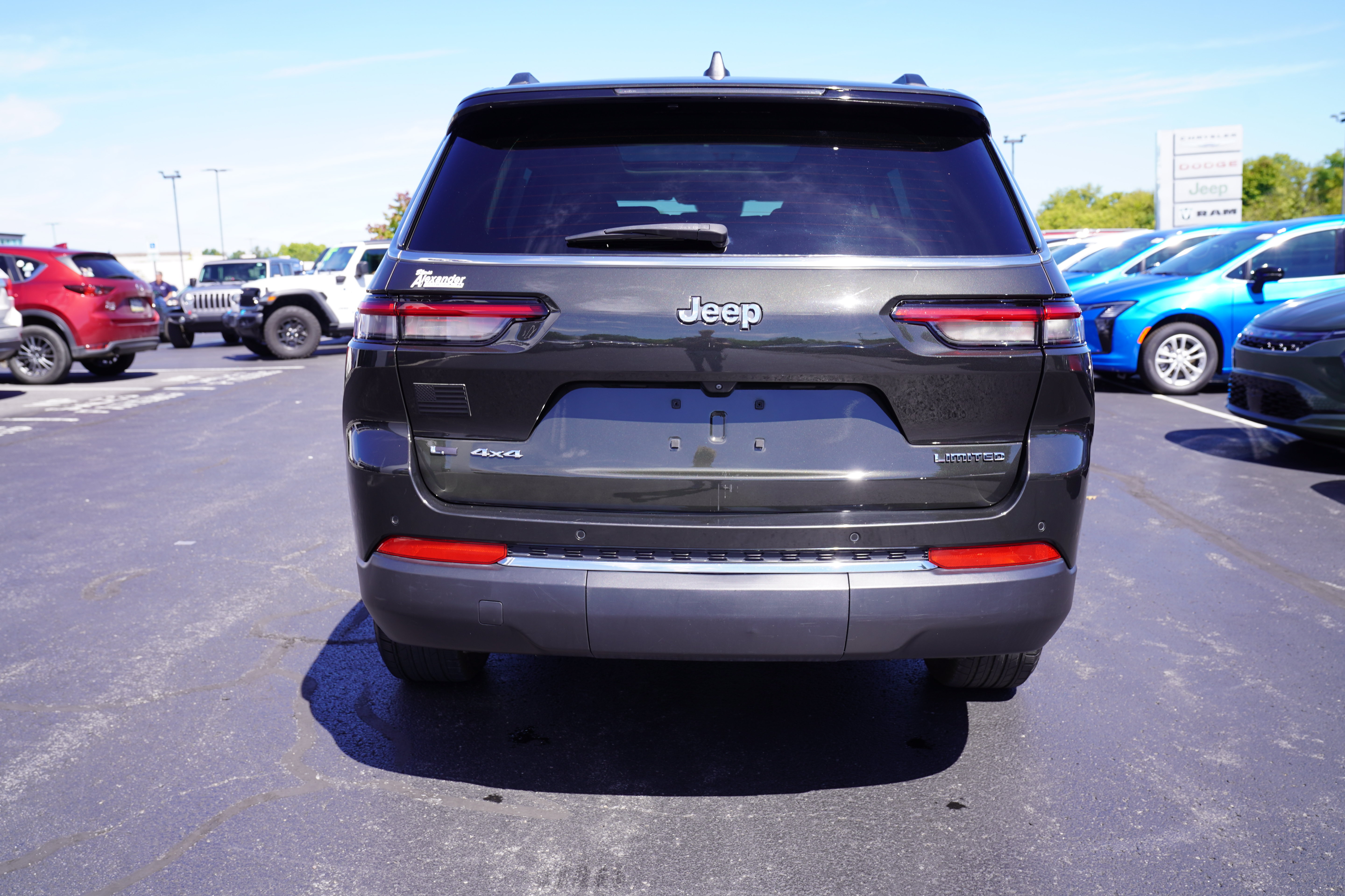 Used 2021 Jeep Grand Cherokee L Limited AWD/4WD image 8