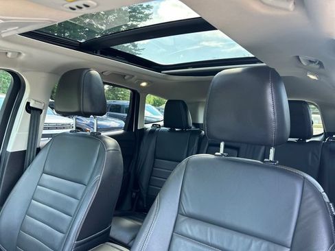 Used 2016 Ford Escape Titanium w/ Equipment Group 301A AWD/4WD image 21