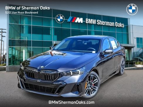 New 2027 BMW 530i w/ M Sport Package RWD image 1