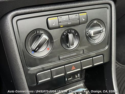 Used 2018 Volkswagen Beetle 2.0T Coast w/ Coast Lighting Package image 19