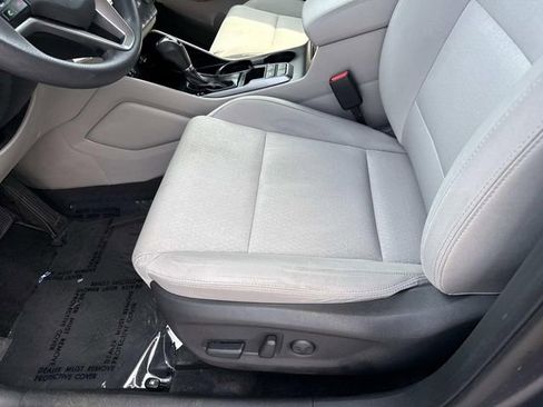 Used 2018 Hyundai Tucson SEL image 15