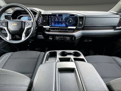 Used 2024 Chevrolet Silverado 1500 LT AWD/4WD image 12