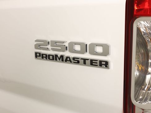 Used 2024 RAM ProMaster 2500 w/ Quick Order Package 22G SLT FWD image 13