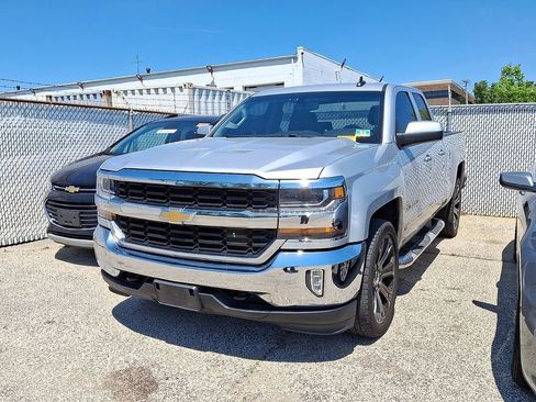 Used 2017 Chevrolet Silverado 1500 LT w/ All Star Edition AWD/4WD image 3